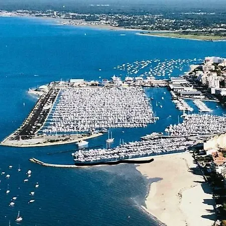 T2 51m2 Et Parking Privatif En Sous Sol דירה *